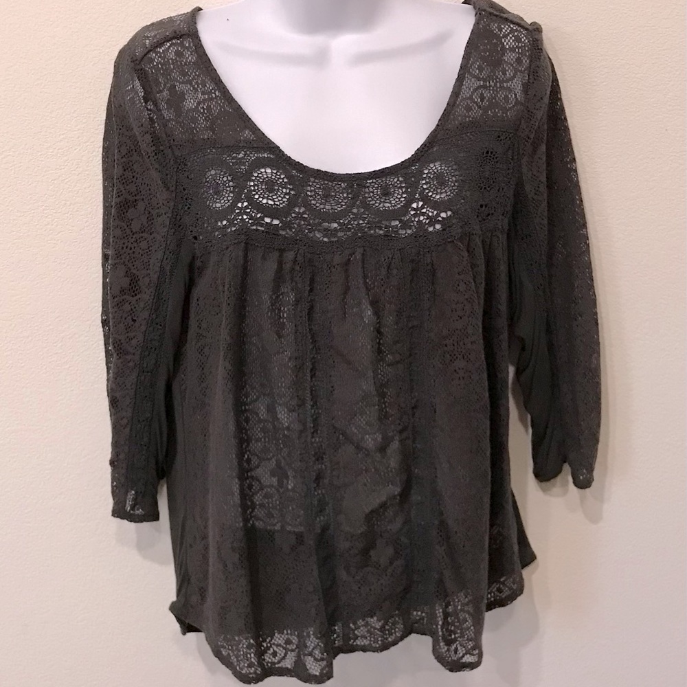 American Eagle Outfitters Gray Lace Blouse Size Medium